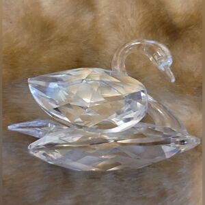 Vintage SWAROVSKI Fine Faceted Crystal Swan Bird Figurine Sculpture